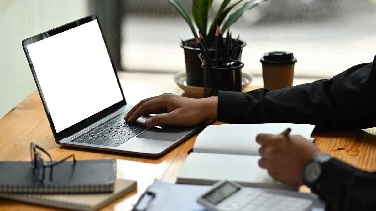 Como ganhar dinheiro apenas digitando