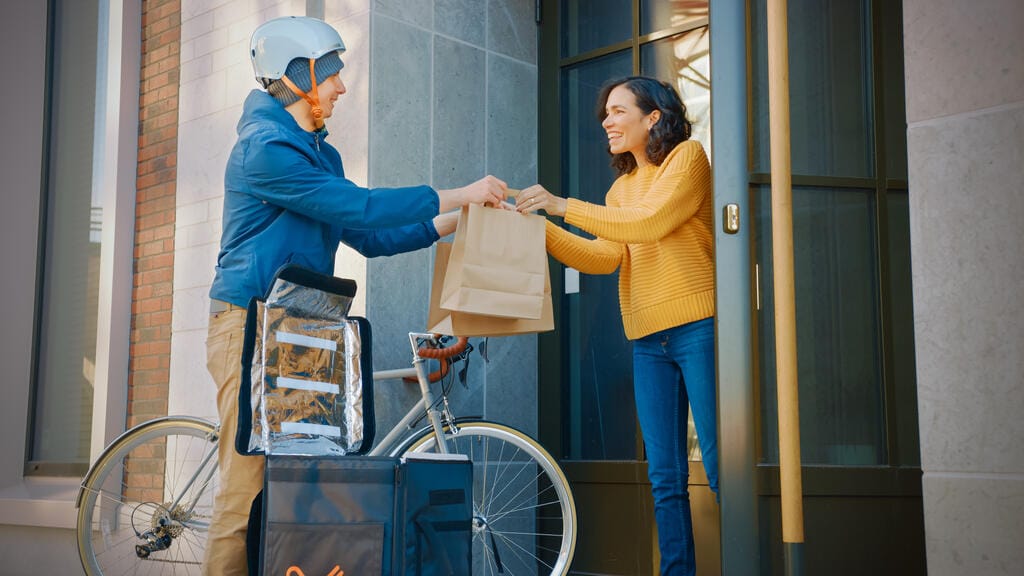 Mercado de Delivery no Brasil: Crescimentos, Desafios e Projeções para o Futuro