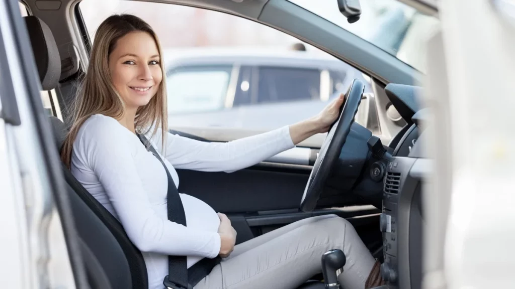 Grávida pode viajar de carro: dicas e precauções