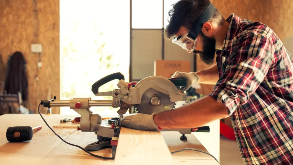 Aprenda como é o processo de fabricação de móveis de madeira