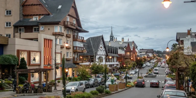 O que levar na mala para Gramado: dicas para cada estação