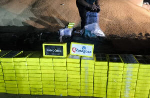 Polícia Civil investiga agentes por escolta de cocaína em carga de soja