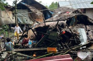 Terremoto 7,8 atinge Filipinas e gera alerta de tsunami