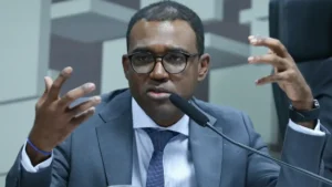 Diretor do BC relata à PF temor de vazamentos na liquidação do Master